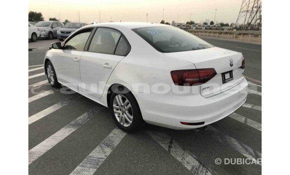 Acheter Import Voiture Volkswagen Jetta Blanc à Import - Dubai, Iles Acheter Import Voiture Volkswagen Jetta Blanc à Import - Dubai, Iles