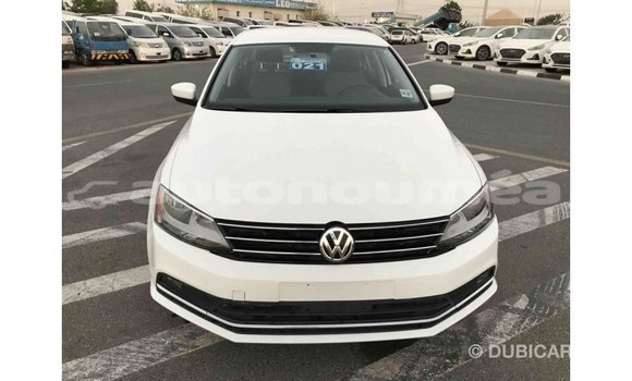 Acheter Import Voiture Volkswagen Jetta Blanc à Import - Dubai, Iles Acheter Import Voiture Volkswagen Jetta Blanc à Import - Dubai, Iles