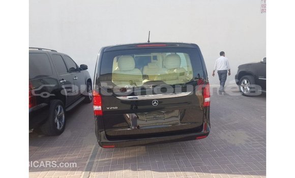 Acheter Import Voiture Mercedes-Benz 250 Noir à Import - Dubai, Iles Acheter Import Voiture Mercedes-Benz 250 Noir à Import - Dubai, Iles