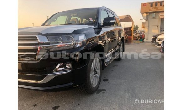 Buy Import Toyota Land Cruiser Black Car in Import - Dubai in Iles Buy Import Toyota Land Cruiser Black Car in Import - Dubai in Iles
