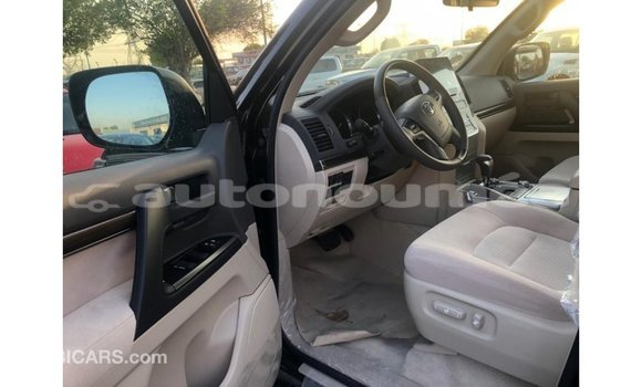 Buy Import Toyota Land Cruiser Black Car in Import - Dubai in Iles Buy Import Toyota Land Cruiser Black Car in Import - Dubai in Iles