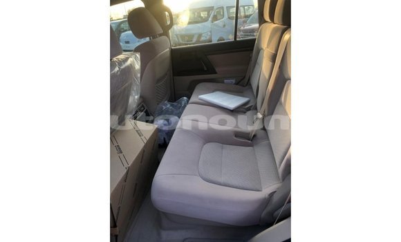 Buy Import Toyota Land Cruiser Black Car in Import - Dubai in Iles Buy Import Toyota Land Cruiser Black Car in Import - Dubai in Iles