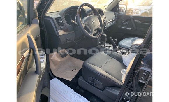Buy Import Mitsubishi Pajero Black Car in Import - Dubai in Iles Buy Import Mitsubishi Pajero Black Car in Import - Dubai in Iles