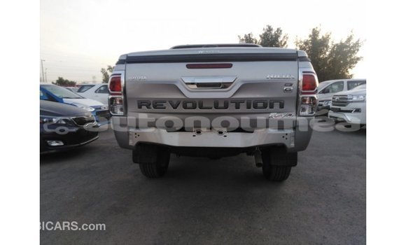 Buy Import Toyota Hilux Other Car in Import - Dubai in Iles Buy Import Toyota Hilux Other Car in Import - Dubai in Iles
