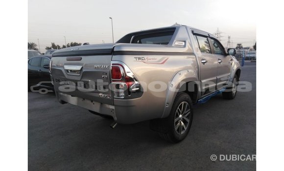 Buy Import Toyota Hilux Other Car in Import - Dubai in Iles Buy Import Toyota Hilux Other Car in Import - Dubai in Iles