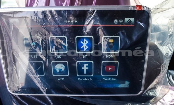 Acheter Import Voiture Toyota Land Cruiser Blanc à Import - Dubai, Iles Acheter Import Voiture Toyota Land Cruiser Blanc à Import - Dubai, Iles