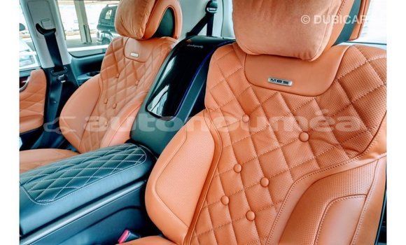 Acheter Import Voiture Lexus LX Noir à Import - Dubai, Iles Acheter Import Voiture Lexus LX Noir à Import - Dubai, Iles