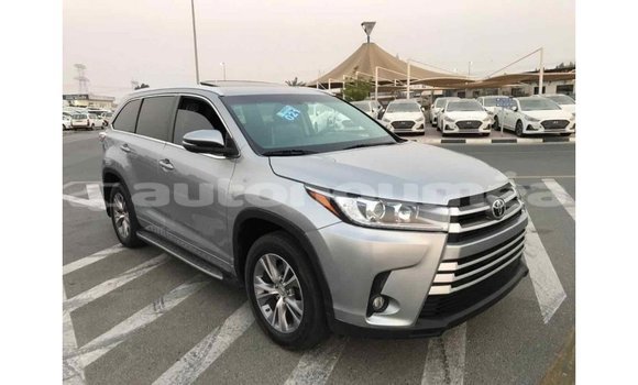 Acheter Import Voiture Toyota Highlander Autre à Import - Dubai, Iles Acheter Import Voiture Toyota Highlander Autre à Import - Dubai, Iles