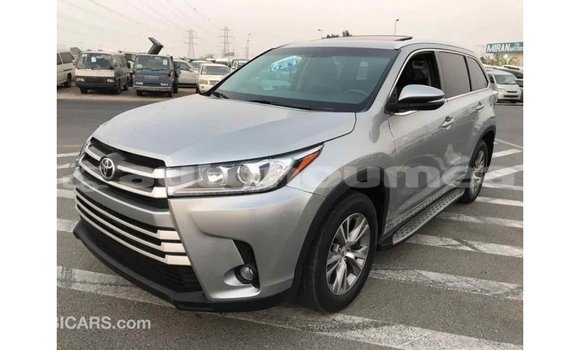 Acheter Import Voiture Toyota Highlander Autre à Import - Dubai, Iles Acheter Import Voiture Toyota Highlander Autre à Import - Dubai, Iles