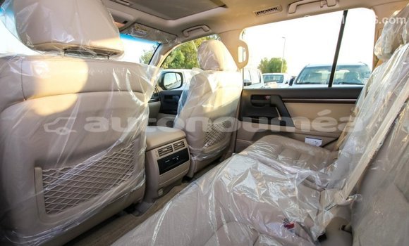 Buy Import Toyota Land Cruiser Black Car in Import - Dubai in Iles Buy Import Toyota Land Cruiser Black Car in Import - Dubai in Iles
