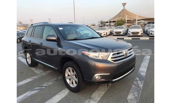 Acheter Import Voiture Toyota Highlander Autre à Import - Dubai, Iles Acheter Import Voiture Toyota Highlander Autre à Import - Dubai, Iles