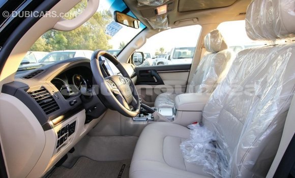 Buy Import Toyota Land Cruiser Black Car in Import - Dubai in Iles Buy Import Toyota Land Cruiser Black Car in Import - Dubai in Iles