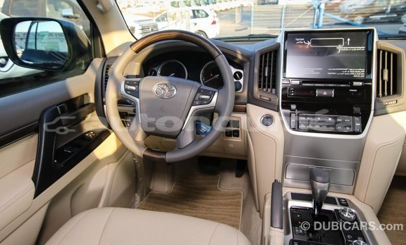 Buy Import Toyota Land Cruiser Black Car in Import - Dubai in Iles Buy Import Toyota Land Cruiser Black Car in Import - Dubai in Iles