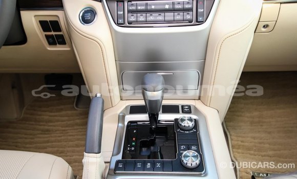 Buy Import Toyota Land Cruiser Black Car in Import - Dubai in Iles Buy Import Toyota Land Cruiser Black Car in Import - Dubai in Iles