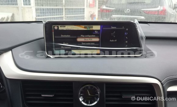 Acheter Import Voiture Lexus RX 300 Blanc à Import - Dubai, Iles Acheter Import Voiture Lexus RX 300 Blanc à Import - Dubai, Iles