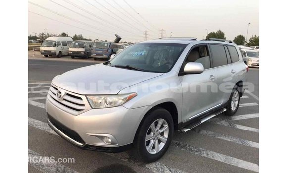 Acheter Import Voiture Toyota Highlander Autre à Import - Dubai, Iles Acheter Import Voiture Toyota Highlander Autre à Import - Dubai, Iles