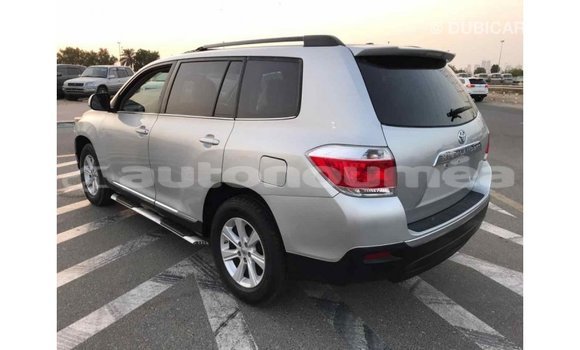 Acheter Import Voiture Toyota Highlander Autre à Import - Dubai, Iles Acheter Import Voiture Toyota Highlander Autre à Import - Dubai, Iles