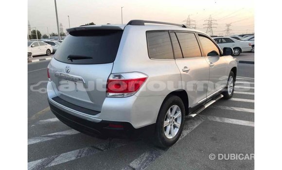 Acheter Import Voiture Toyota Highlander Autre à Import - Dubai, Iles Acheter Import Voiture Toyota Highlander Autre à Import - Dubai, Iles