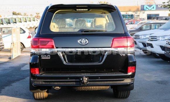 Buy Import Toyota Land Cruiser Black Car in Import - Dubai in Iles Buy Import Toyota Land Cruiser Black Car in Import - Dubai in Iles
