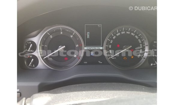 Acheter Import Voiture Toyota Land Cruiser Marron à Import - Dubai, Iles Acheter Import Voiture Toyota Land Cruiser Marron à Import - Dubai, Iles