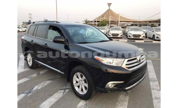 Acheter Import Voiture Toyota Highlander Noir à Import - Dubai, Iles Acheter Import Voiture Toyota Highlander Noir à Import - Dubai, Iles
