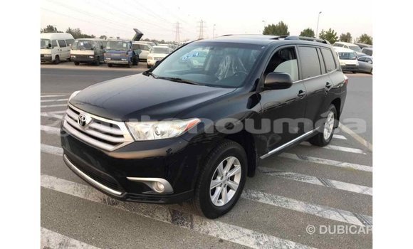 Acheter Import Voiture Toyota Highlander Noir à Import - Dubai, Iles Acheter Import Voiture Toyota Highlander Noir à Import - Dubai, Iles