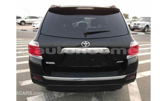 Acheter Import Voiture Toyota Highlander Noir à Import - Dubai, Iles Acheter Import Voiture Toyota Highlander Noir à Import - Dubai, Iles