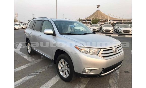 Acheter Import Voiture Toyota Highlander Autre à Import - Dubai, Iles Acheter Import Voiture Toyota Highlander Autre à Import - Dubai, Iles