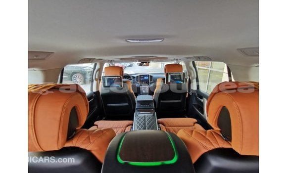 Acheter Import Voiture Toyota Land Cruiser Noir à Import - Dubai, Iles Acheter Import Voiture Toyota Land Cruiser Noir à Import - Dubai, Iles