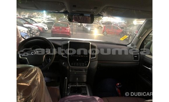 Buy Import Toyota Land Cruiser Black Car in Import - Dubai in Iles Buy Import Toyota Land Cruiser Black Car in Import - Dubai in Iles