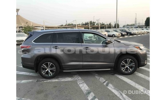 Acheter Import Voiture Toyota Highlander Autre à Import - Dubai, Iles Acheter Import Voiture Toyota Highlander Autre à Import - Dubai, Iles