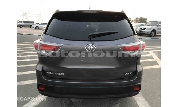 Acheter Import Voiture Toyota Highlander Autre à Import - Dubai, Iles Acheter Import Voiture Toyota Highlander Autre à Import - Dubai, Iles