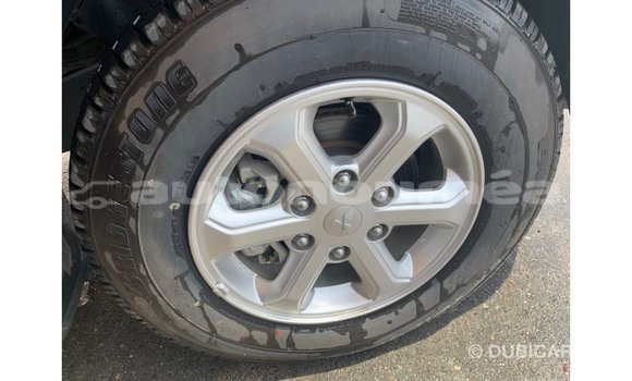 Buy Import Mitsubishi L200 Black Car in Import - Dubai in Iles Buy Import Mitsubishi L200 Black Car in Import - Dubai in Iles