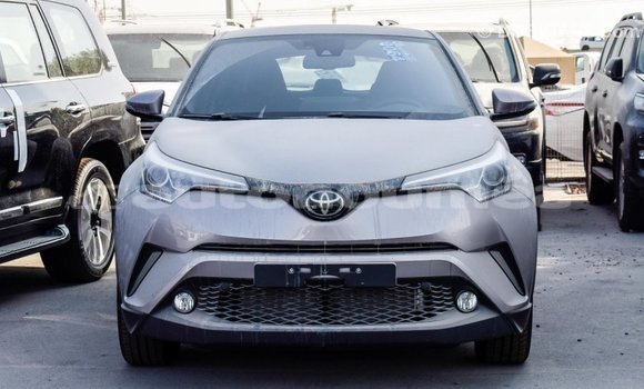 Acheter Import Voiture Toyota C-HR Autre à Import - Dubai, Iles Acheter Import Voiture Toyota C-HR Autre à Import - Dubai, Iles
