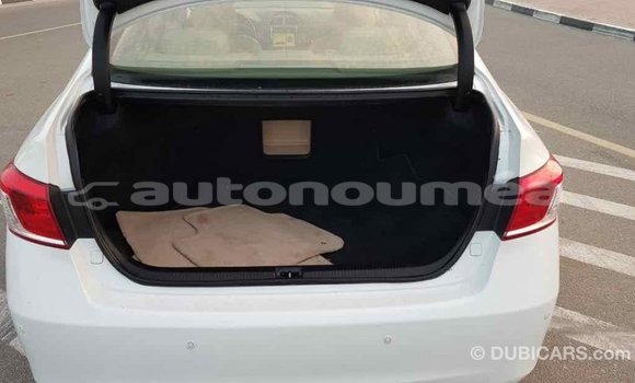 Acheter Import Voiture Lexus ES Blanc à Import - Dubai, Iles Acheter Import Voiture Lexus ES Blanc à Import - Dubai, Iles