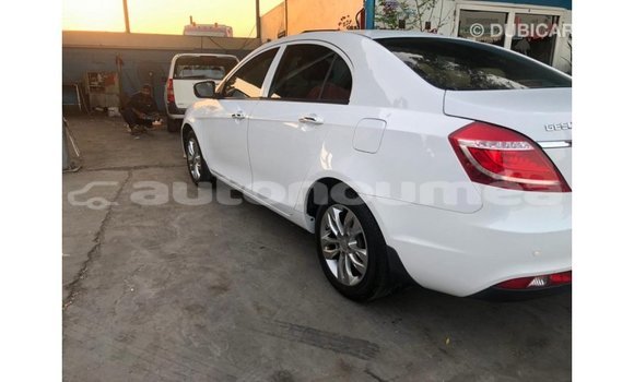 Buy Import Geely Emgrand 7 White Car in Import - Dubai in Iles Buy Import Geely Emgrand 7 White Car in Import - Dubai in Iles