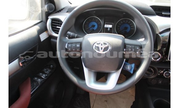 Buy Import Toyota Hilux White Car in Import - Dubai in Iles Buy Import Toyota Hilux White Car in Import - Dubai in Iles
