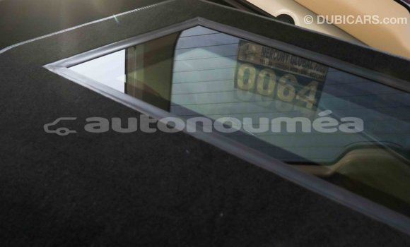 Acheter Import Voiture Toyota Land Cruiser Blanc à Import - Dubai, Iles Acheter Import Voiture Toyota Land Cruiser Blanc à Import - Dubai, Iles