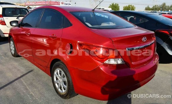 Acheter Import Voiture Hyundai Accent Rouge à Import - Dubai, Iles Acheter Import Voiture Hyundai Accent Rouge à Import - Dubai, Iles