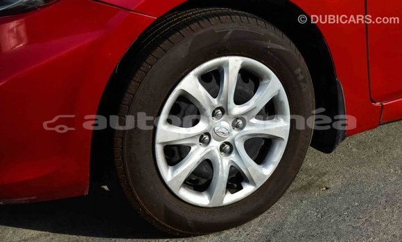Acheter Import Voiture Hyundai Accent Rouge à Import - Dubai, Iles Acheter Import Voiture Hyundai Accent Rouge à Import - Dubai, Iles