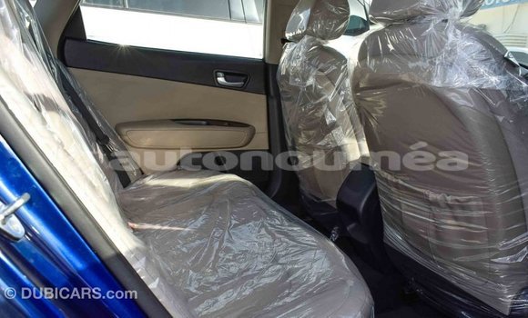 Acheter Import Voiture Kia Optima Bleu à Import - Dubai, Iles Acheter Import Voiture Kia Optima Bleu à Import - Dubai, Iles