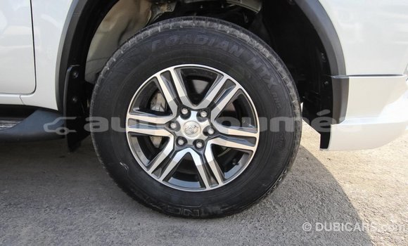 Buy Import Toyota Fortuner White Car in Import - Dubai in Iles Buy Import Toyota Fortuner White Car in Import - Dubai in Iles