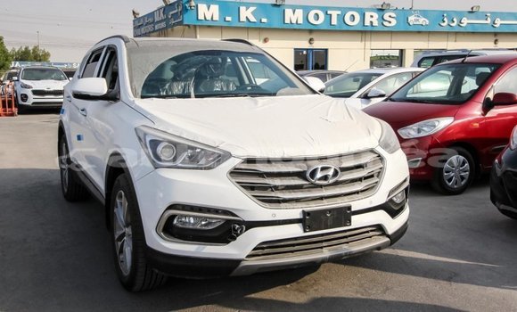 Acheter Import Voiture Hyundai Santa Fe Blanc à Import - Dubai, Iles Acheter Import Voiture Hyundai Santa Fe Blanc à Import - Dubai, Iles