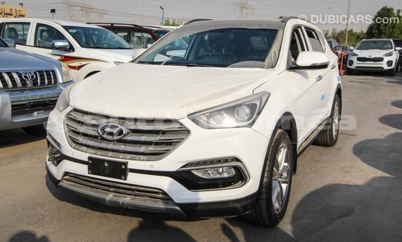 Acheter Import Voiture Hyundai Santa Fe Blanc à Import - Dubai, Iles Acheter Import Voiture Hyundai Santa Fe Blanc à Import - Dubai, Iles