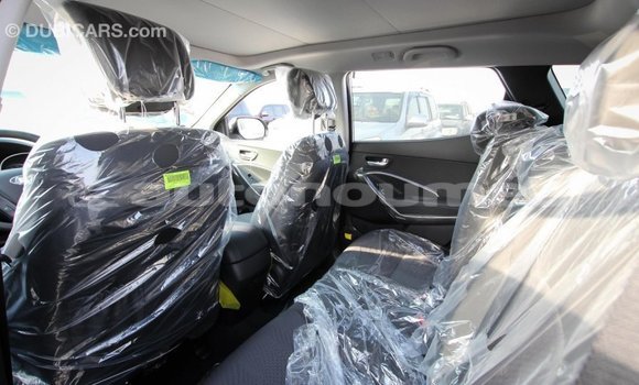 Acheter Import Voiture Hyundai Santa Fe Blanc à Import - Dubai, Iles Acheter Import Voiture Hyundai Santa Fe Blanc à Import - Dubai, Iles