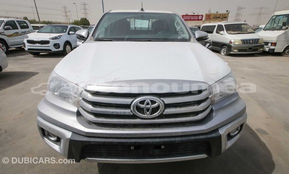 Acheter Import Voiture Toyota Hilux Autre à Import - Dubai, Iles Acheter Import Voiture Toyota Hilux Autre à Import - Dubai, Iles
