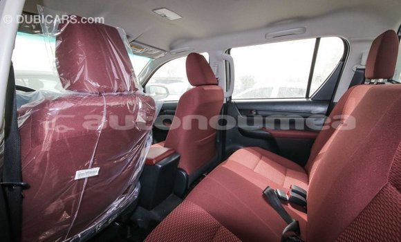 Acheter Import Voiture Toyota Hilux Autre à Import - Dubai, Iles Acheter Import Voiture Toyota Hilux Autre à Import - Dubai, Iles