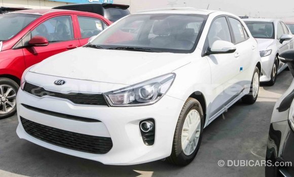 Acheter Import Voiture Kia Rio Blanc à Import - Dubai, Iles Acheter Import Voiture Kia Rio Blanc à Import - Dubai, Iles