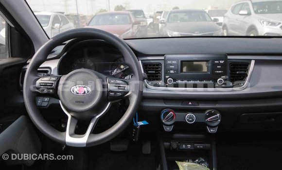 Acheter Import Voiture Kia Rio Blanc à Import - Dubai, Iles Acheter Import Voiture Kia Rio Blanc à Import - Dubai, Iles