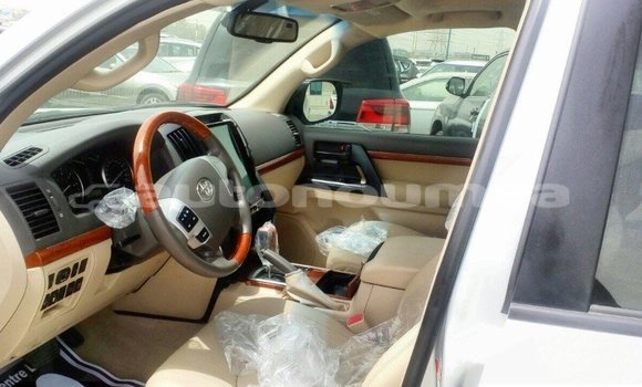Acheter Import Voiture Toyota Land Cruiser Autre à Import - Dubai, Iles Acheter Import Voiture Toyota Land Cruiser Autre à Import - Dubai, Iles